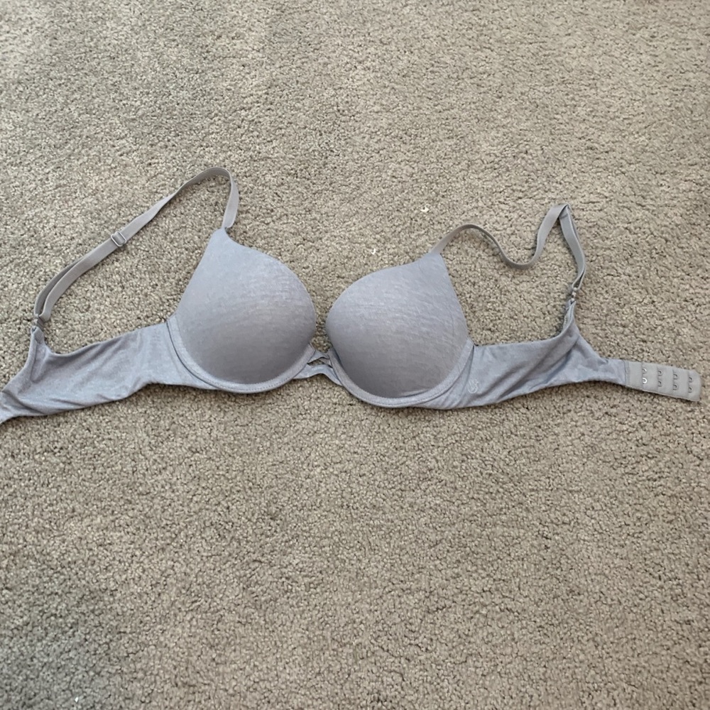 Grey T-shirt bra from Victoria secret